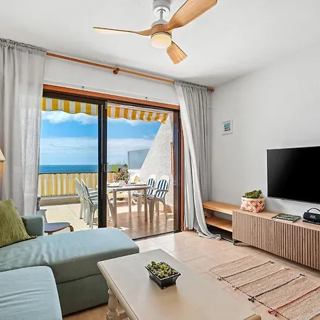 Bright 1br With Ocean Views & Pool Appartamento *