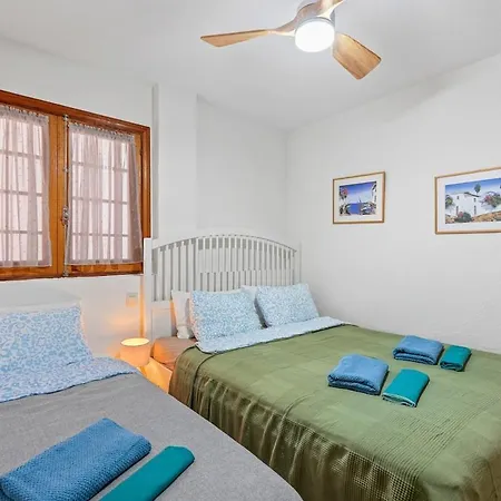 Bright 1br With Ocean Views & Pool Apartment *